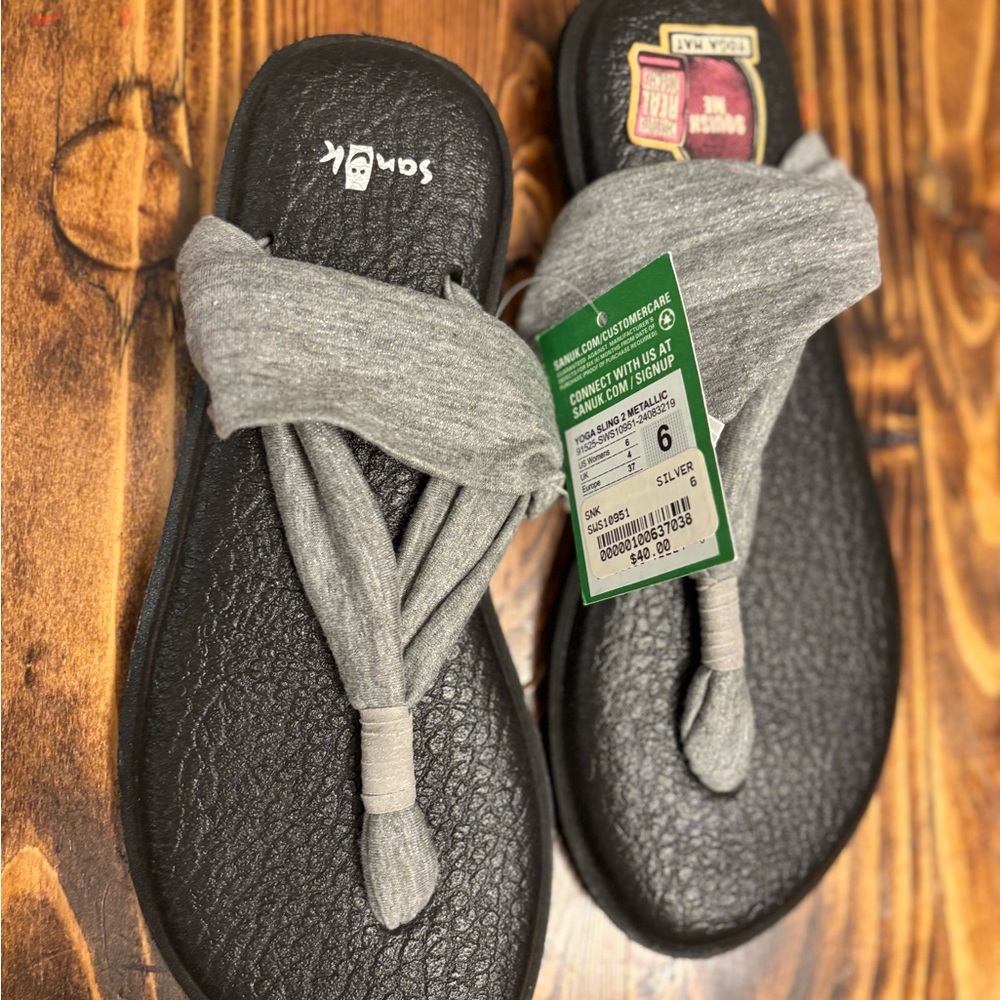 Sanuk Gray Fabric Strap Sandals